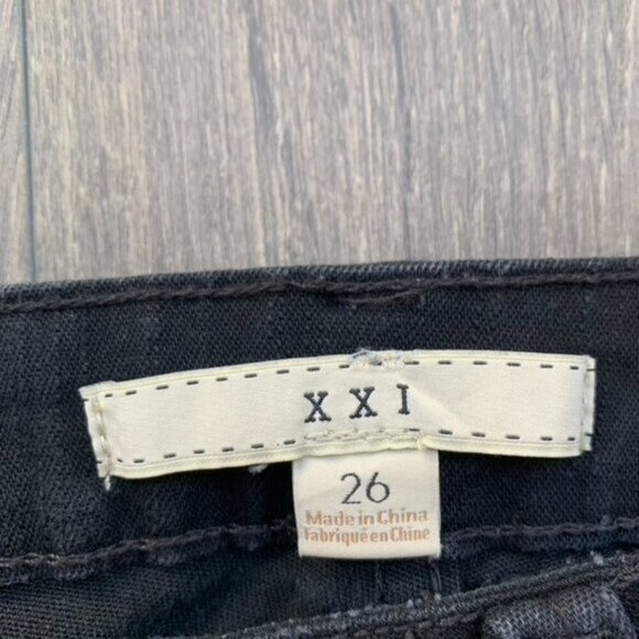 Forever 21 Women's Skinny Jeans Black Distressed Mid rise Stretch denim Size 26 - Picture 10 of 15